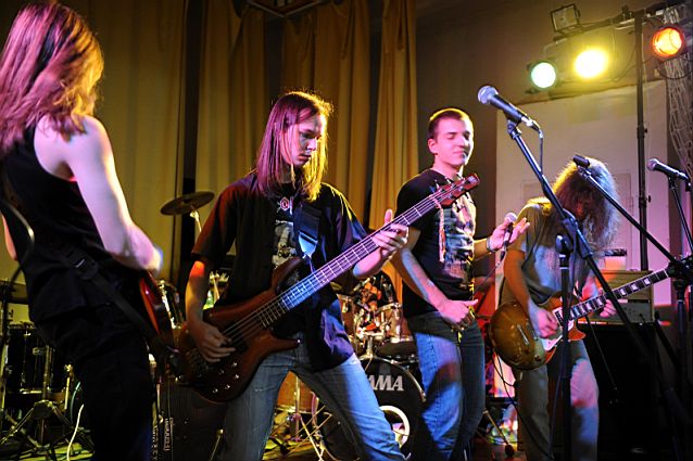 Ábrahámhegy Mikulás ünnepség, Mikulás-rock, Sipőcz koncert, forraltbor főzés, 2010. december 04.-én