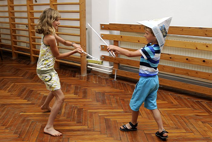 Játszóház gyerekeknek- 2012. június - augusztus. Ábrahámhegyen