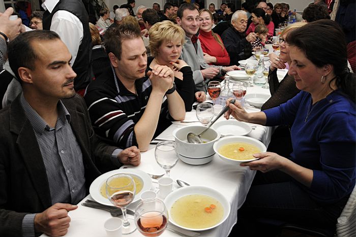 Falusi disznótoros vacsora Ábrahámhegyen 2014. február 1.-én