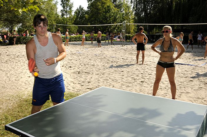 Felnőtt strandröplabda, homokfoci, ping-pong, lábtenisz bajnokság Ábrahámhegyen 2014. július 26-án a strandon