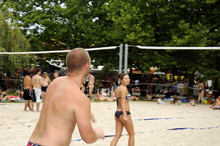 Felnőtt strandröplabda, homokfoci, ping-pong, lábtenisz bajnokság Ábrahámhegyen 2015. július 18-án a strandon