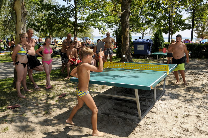 Sportnap a gyerekeknek Ábrahámhegyen 2018. július 14-én a strandon